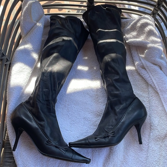 CHANEL black soft leather boots - Picture 16 of 17